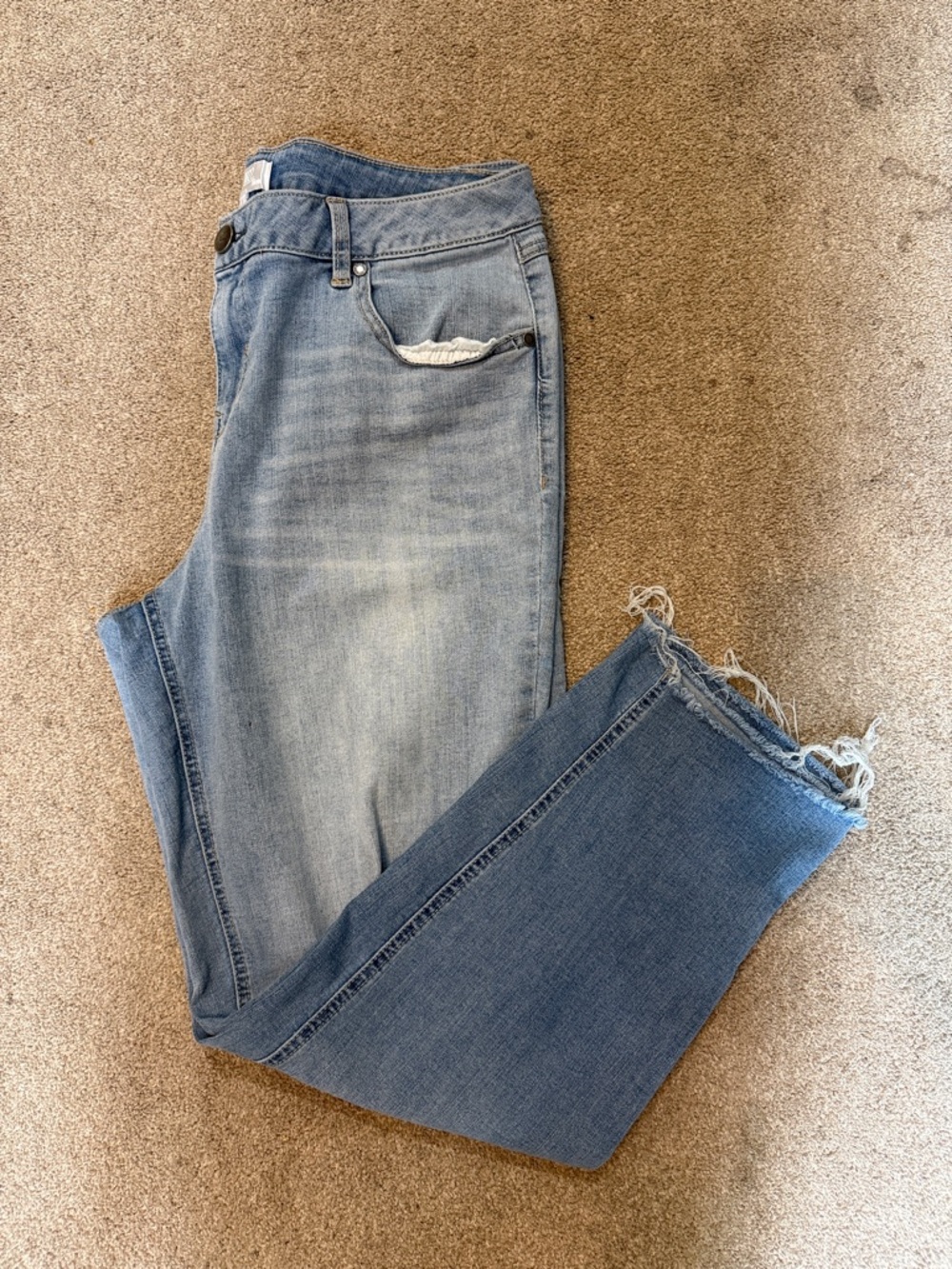 1822 Denim Light Wash Raw Hem High Rise Straight Leg Jeans Size 16